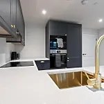 Centre Modern Luxury Duplex 2-bedroom Appartamento *