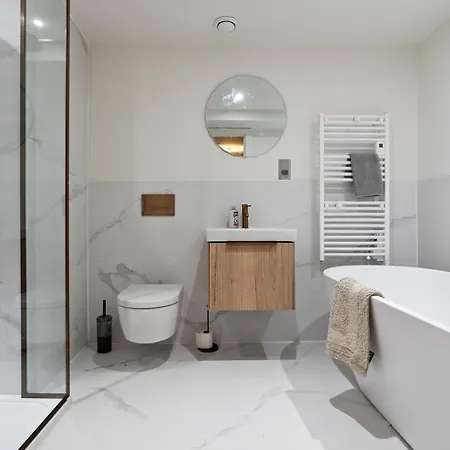 Centre Modern Luxury Duplex 2-bedroom Leeds (West Yorkshire)