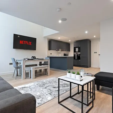 Centre Modern Luxury Duplex 2-bedroom Apartment