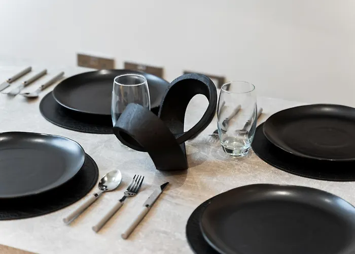 Centre Modern Luxury Duplex 2-bedroom Apartment