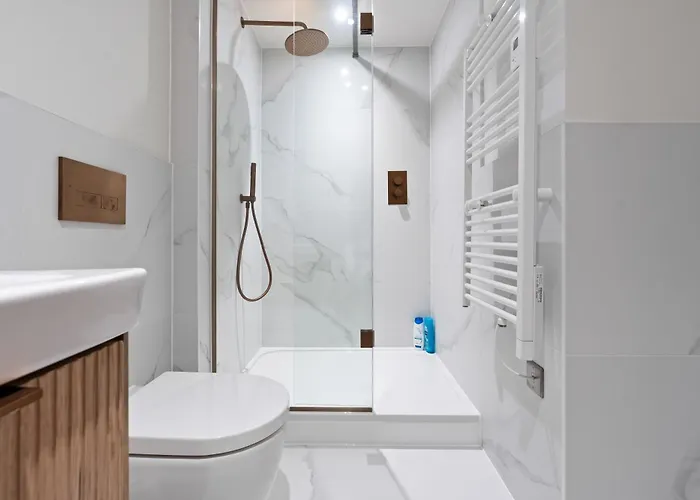 Centre Modern Luxury Duplex 2-bedroom