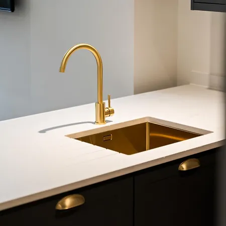 Centre Modern Luxury Duplex 2-bedroom 公寓 *