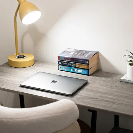 Centre Modern Luxury Duplex 2-bedroom 利兹